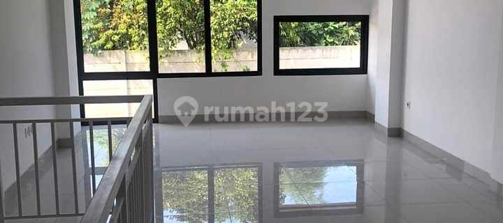 Selling a Shop House in BSD Anggrek Loka Tangerang 1