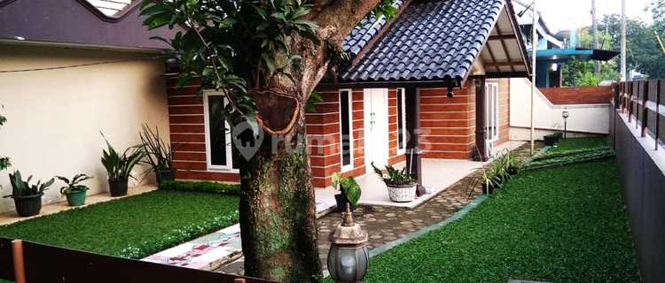 Affordable Good House in Bogor Near Public Transportation and Close to the Highway 1
