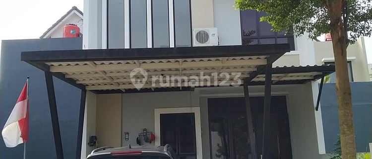 For Sale 2-story House Strategic Location 1