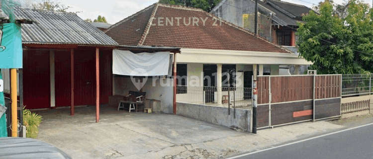 Roadside Bantul Shop 450 M From Niten Market For Business 1