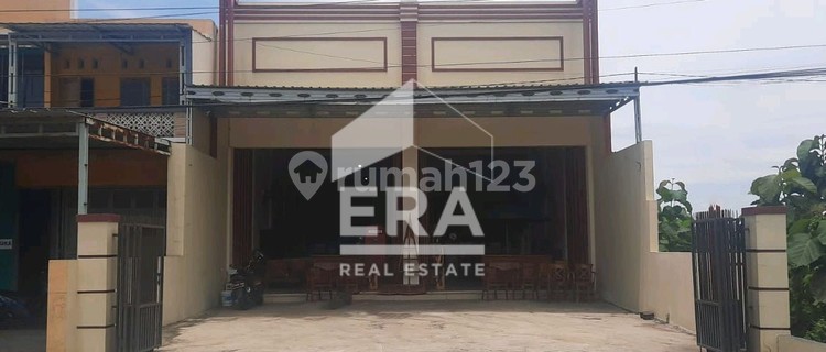 For sale, ready-to-occupy shophouse on Jl. Dr. Wahidin, Pematangsiantar. 1