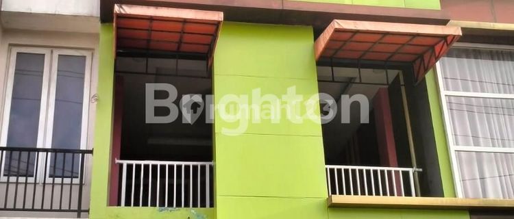 RUKO 3 LT STRATEGIS DI KOMPLEK PERKANTORAN MAJAPAHIT 1