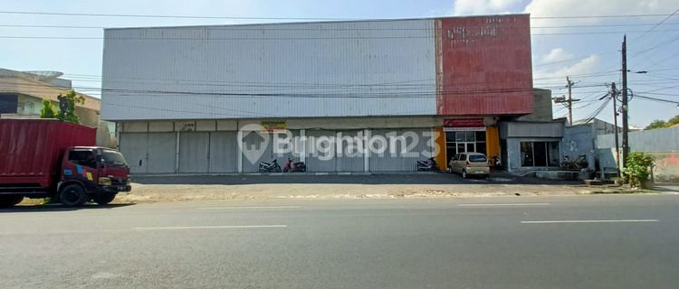 RUKO LEBAR 15 M di JALAN DR. CIPTO 1