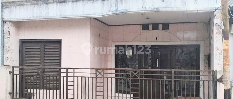 Own Immediately a Freehold House with 3 Bedrooms 2 Bathrooms in Parang Barong Tlogosari Semarang 1