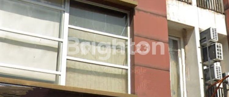 FOR RENT: 3-STORY READY-TO-USE SHOPHOUSE IN MAJAPAHIT, SEMARANG 1
