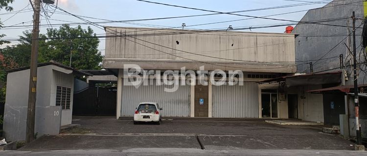 RUMAH CANTIK BONUS RUKO UNTUK USAHA DI TENGAH KOTA,  TANAH NGANTONG  DG LUAS 1720 M HARGA DI BAWAH NJOP DEPAN JALAN RAYA DAERAH GAJAH  SEMARANG 1