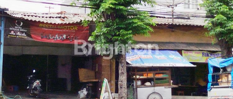 FOR SALE: A VERY STRATEGIC SHOPHOUSE IN THE MAJAPAHIT AREA FOR BUSINESS IN SEMARANG CITY. 1