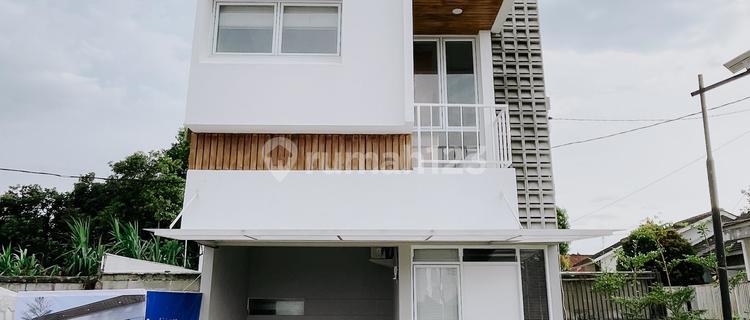 Rumah 2 Lantai Tanpa Dp Dekat Transjakarta dan KRL 1