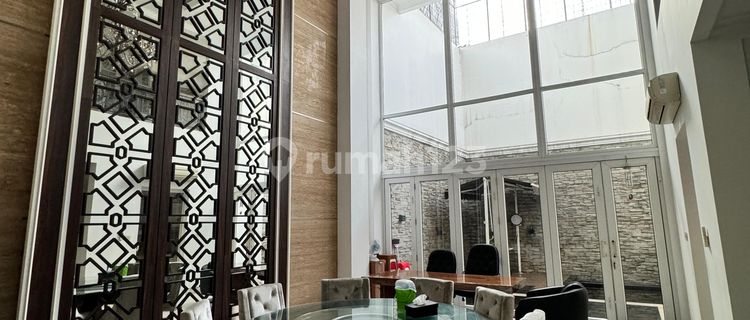 Rumah mewah 3 lantai di PIK 1 luas tanah 232m2  1