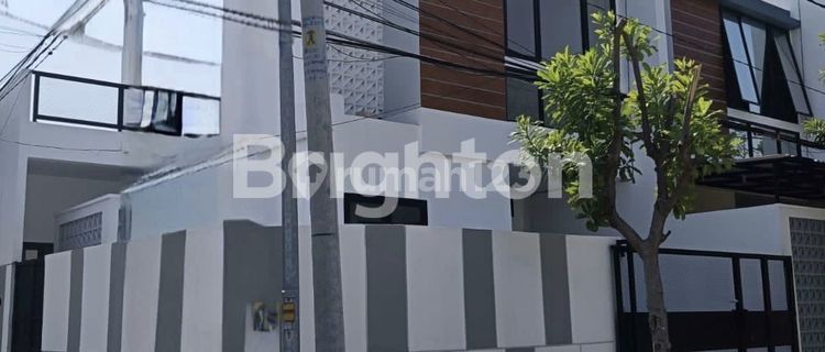 RUMAH HOOK GRESS LEBAR 9 METER DI KENJERAN 1