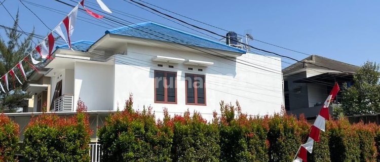 Rumah Hook dan Lux Komplek Antapani 1