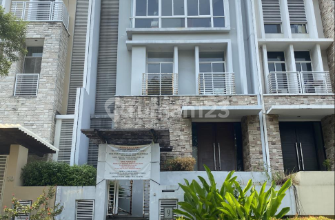 Affordable 3-Story House in The Kew Garden Residence, Kelapa Gading, North Jakarta 1