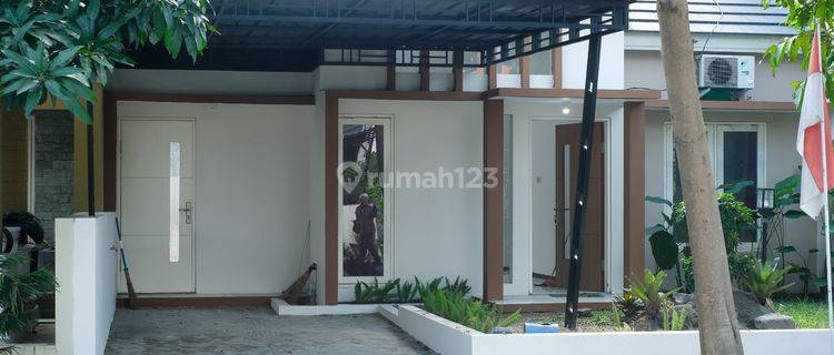 RUMAH TYPE 80 KOTA JOMBANG 1