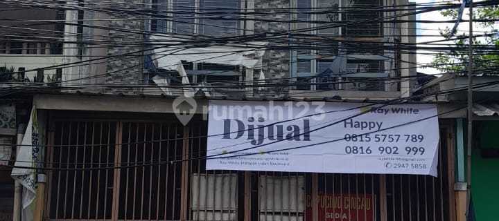 Strategic Sergeant Shop House Near Harapan Indah Close to Sumareon 1