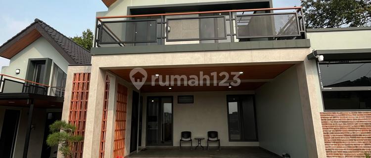 Sell Dream 2-Story House Near Main Road & Highway 1