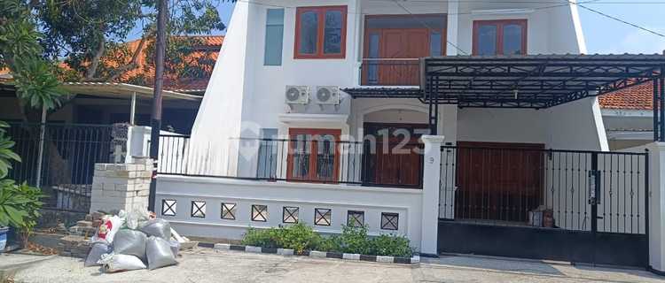 Disewakan Rumah Dukuh Kupang Timur 2 Lantai 3 Kamar Tidur Dekat Ke Pakuwon Mall Dan Selangkah Ke Citraland 1