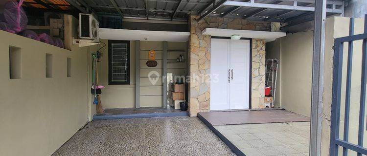 Dijual Murah Rumah bagus siap huni di Serpong Park, Tangerang Selatan - Itaefa 1