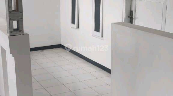 Rumah 2 Lantai Siap Huni Bonus Income Kos Kosan Rumah SHM Bagus di Jl. Kembar Indah, Cigereleng, Kec. Regol, Kota Bandung, Jawa Barat, Bandung Kota 1