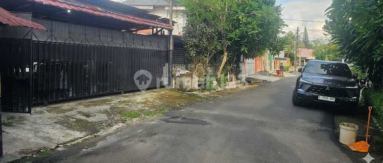 Dijual Rumah Tua Hitung Tanah di Cipinang Elok Jakarta Timur 1