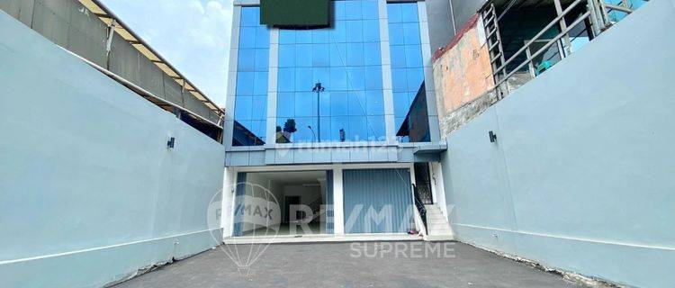 Dijual Ruko 3.5Lt Di Jalan Utama Jatiwaringin Raya Pondok Gede 1