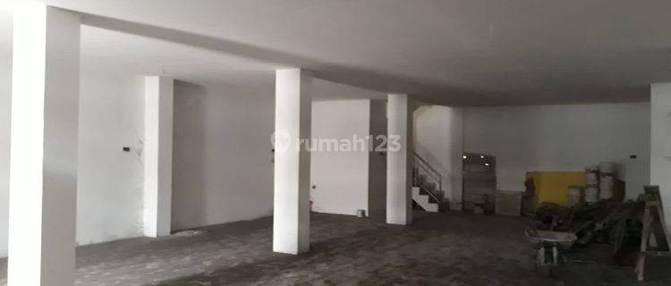 Disewakan Ruko Jl. KH Hasyim Ashari 3 lantai, Lt 162 m², Gambir, Jakarta Pusat 1