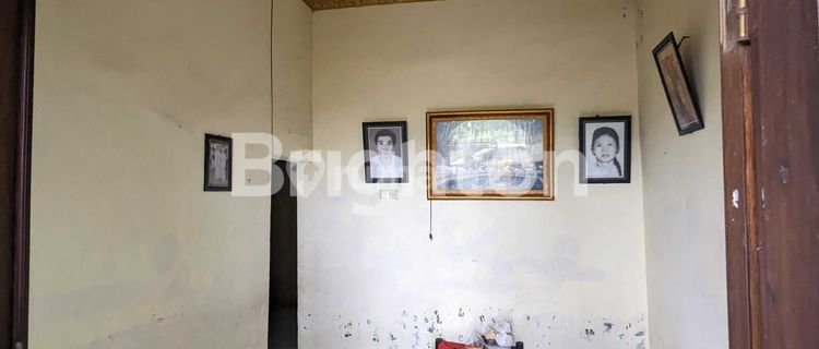 RUMAH KIMIA FARMA JOMBANG 1