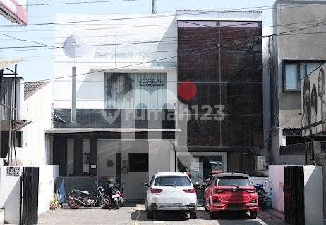 Ruko Full Furnished Ex Salon 1