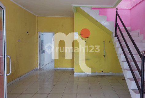 Disewakan Ruko 2 Lantai di Puri Delta Asri 3, Mijen 1