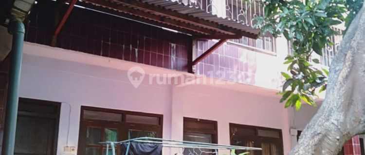 Dijual Rumah Dekat Jalan Raya Pamularsih 14 Kamar 1