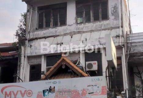 RUKO 3,5 LANTAI DI KAWASAN SUPER RAMAI MONANG MANING, DENPASAR 1