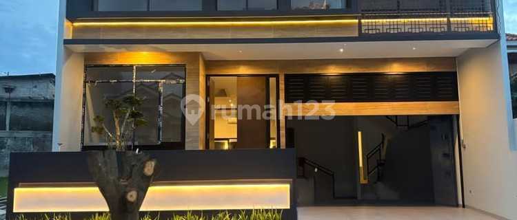 Luxurious Tropical Home in the Heart of Bintaro Jaya | Land 267 Building 390 | Wide Road Frontage 1