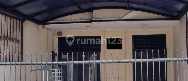 2-Story House In Taman Palem Lestari 3.75x15 Land Certificate 1