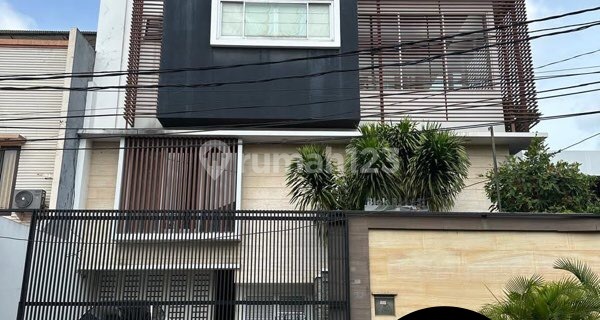 Rumah 3 Lantai Di Citra Garden 2 Extention 15x19 Bagus SHM 1