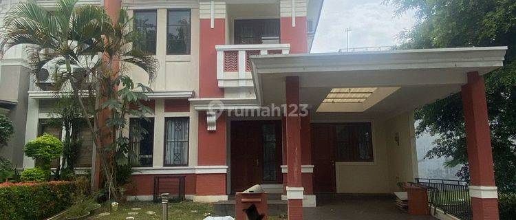 Rumah Dekat Pintu Tol Dan Stasiun Kereta Di The Green Bsd 1