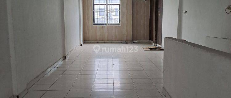 Wilson Ruko lokasi bagus di jalan raya boulevard poris indah 1