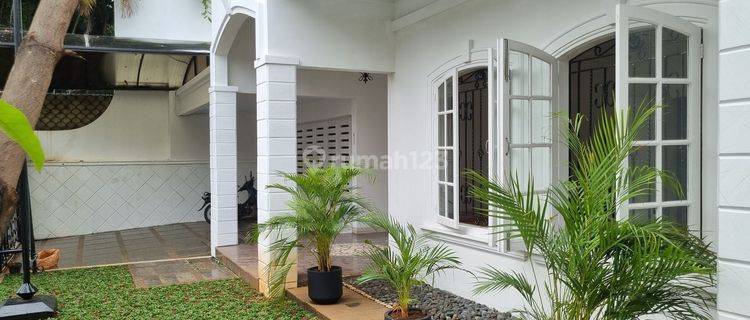 Rumah siap huni furnish lingkungan asri Hanglekir Keb Baru 1