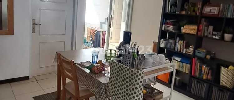 Near Tenth Avenue Mall, Kiara Sari Asri Complex 1