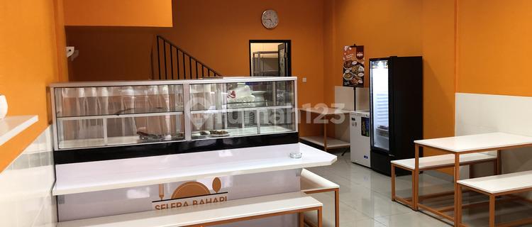 For Sale: 5x16m Aristotle Shop House in Gading Serpong, Tangerang, Banten 1