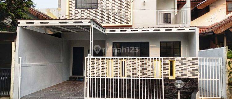 Rumah 2 Lantai Siap Huni Bagus di Bintaro Tangerang Selatan 1