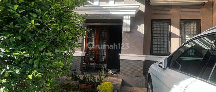 Dijual segera rumah semi furnished di The Green Bsd City 1