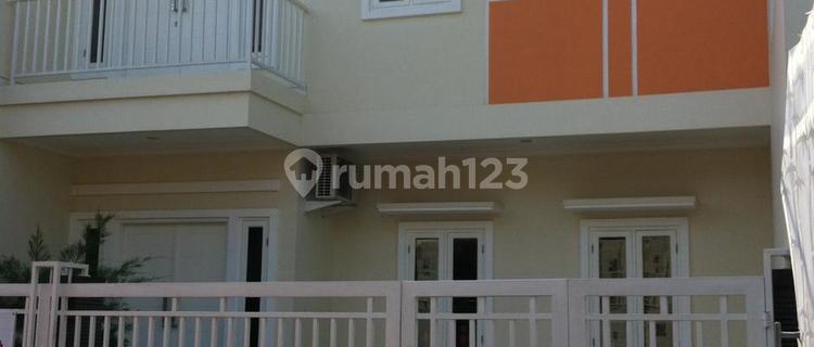 For Sale Ready-to-Occupy House in Jatibening 1