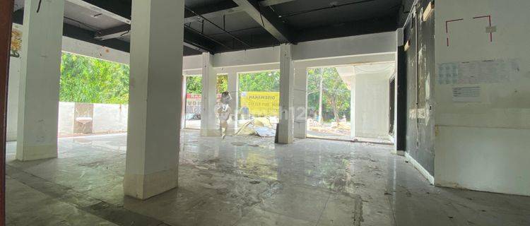 Ruko Ruang Usaha pinggir Jalan di Bintaro
Investasi Menarik  cash back 180jt /thn  1