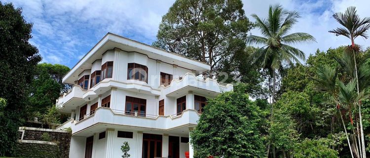 DIJUAL RUMAH SUKABUMI 10000m2 LOKASI STRATEGIS, 2 LANTAI, HALAMAN LUAS, KODE MR 1