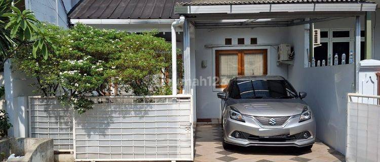 Rumah Bagus 1Lantai Diarea Bintaro Jaya Sektor 4, Dekat Gate Tol 1