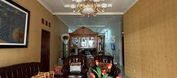 Nice House in Kemang Area Price Below NJOP Easy Access to JORR Toll Road 1