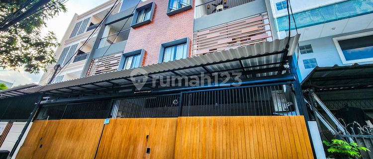 New Boarding House Fully Furnished 3 Floors in Tanjung Duren Area 1