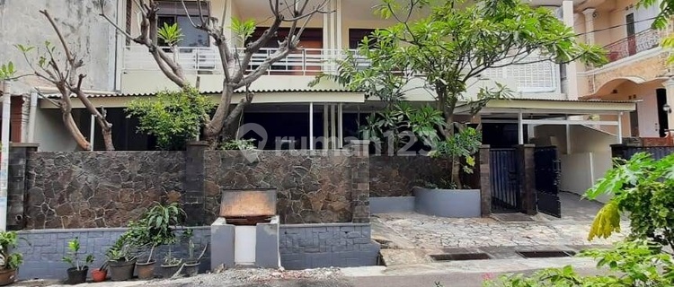 House in the Area of Jl Anggrek Nelly Murni Slipi, Access to Inner City Toll Road 1