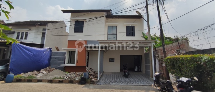 Rumah 2 Lantai, Bagus Siap Huni Dekat St. Pondok Ranji,. 1