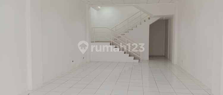 For Rent: Patal Senayan Shop House, South Jakarta 1