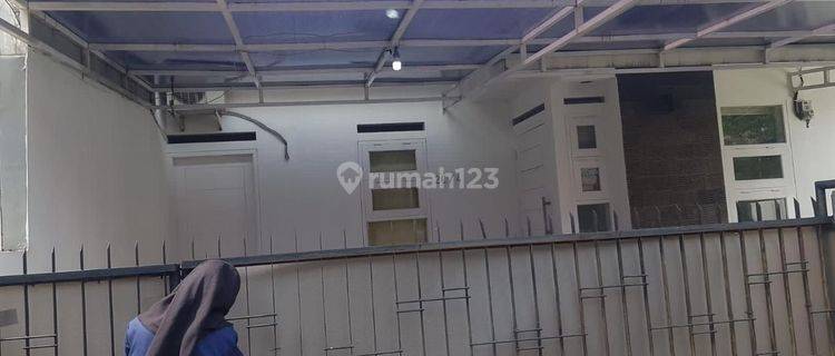 Rumah Dekat Perkantoran, Bisa Buat Kantor, Di Tebet - Jak Sel 1